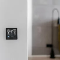 SHELLY - Wall Display schwarz - WLAN - Bluetooth